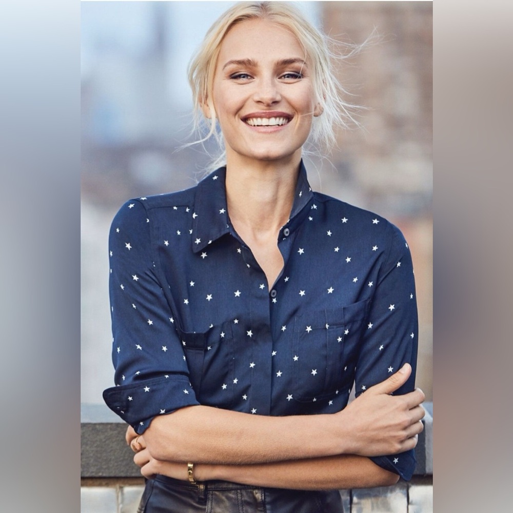 Untuckit Starlia Stars Shirt in dark blue
